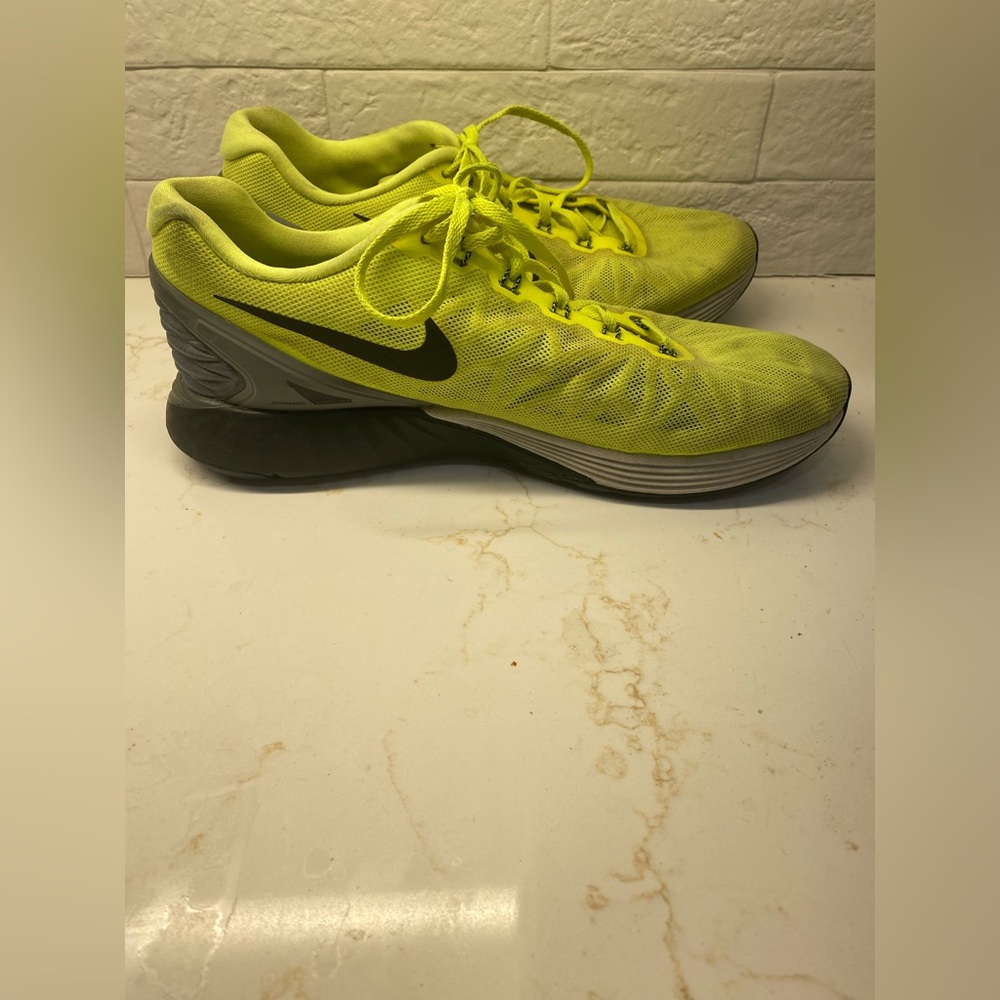 Nike Lunarglide 6 Mens Running Shoes 654433-700 Size 10 Volt Black Platinum Gray